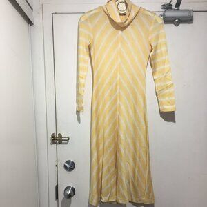 VINTAGE PRETTY TALK TURTLENECK DRESSES SIZE S/XS